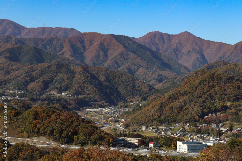 Naklejka premium 大月の街並み（山梨県大月市）