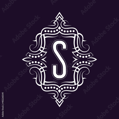 Elegant monogram design with letter S. Business emblem, glamour badge, vintage initial label template.