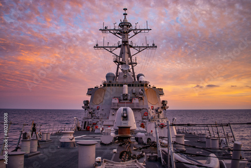 USS BARRY (DDG 52) Underway