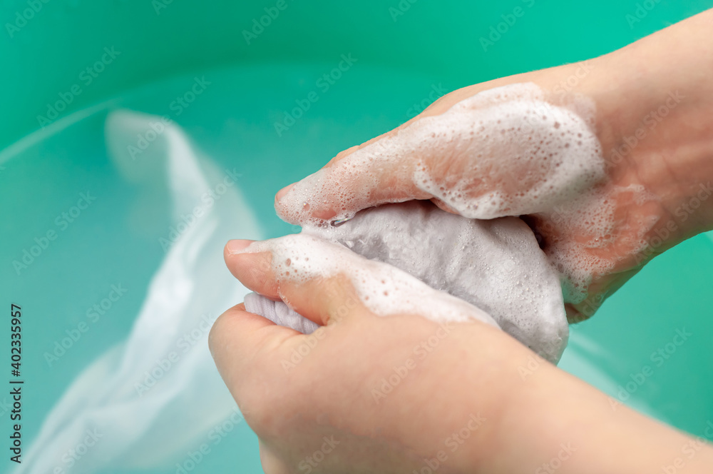 The process of hand washing. We teach children to work. The process of hand washing. We teach children to work.