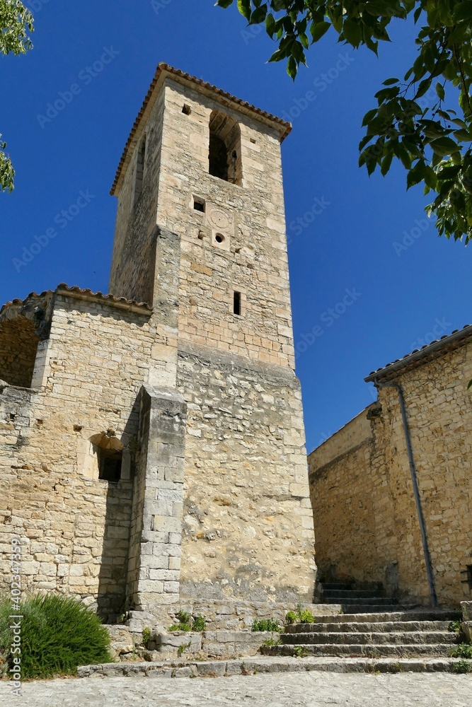 Le clocher de la chapelle Saint-Jean-des-Commandeurs à Le Poët-Laval
