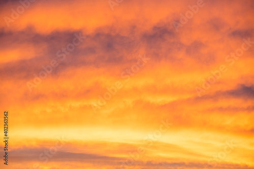 sunset sky background © Paloma Ayala