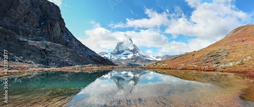 Wallpaper Mural lake and mountains Torontodigital.ca