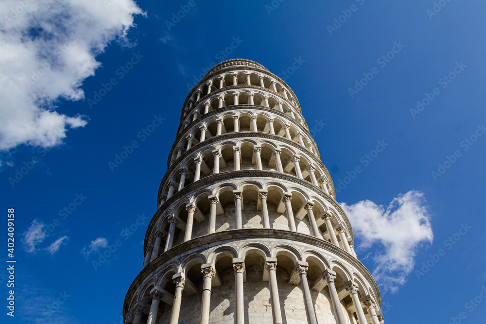 leaning tower of pisa from the bottom