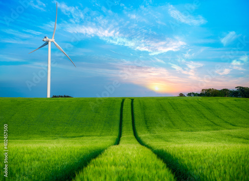 Foto Wind turbines on field