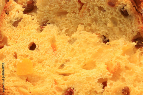 panettone con uvette e frutti canditi, panettone with raisins and candied fruits