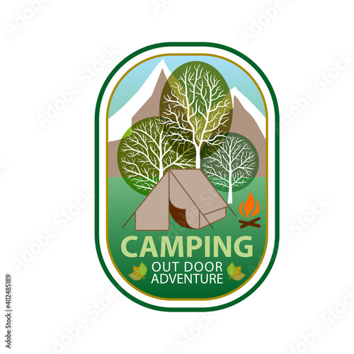 Autocollant, étiquette ou badge pour un camping d’aventure à la montagne.