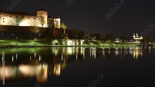 Kraków nocą, Wawel nad Wisłą  © Albin Marciniak