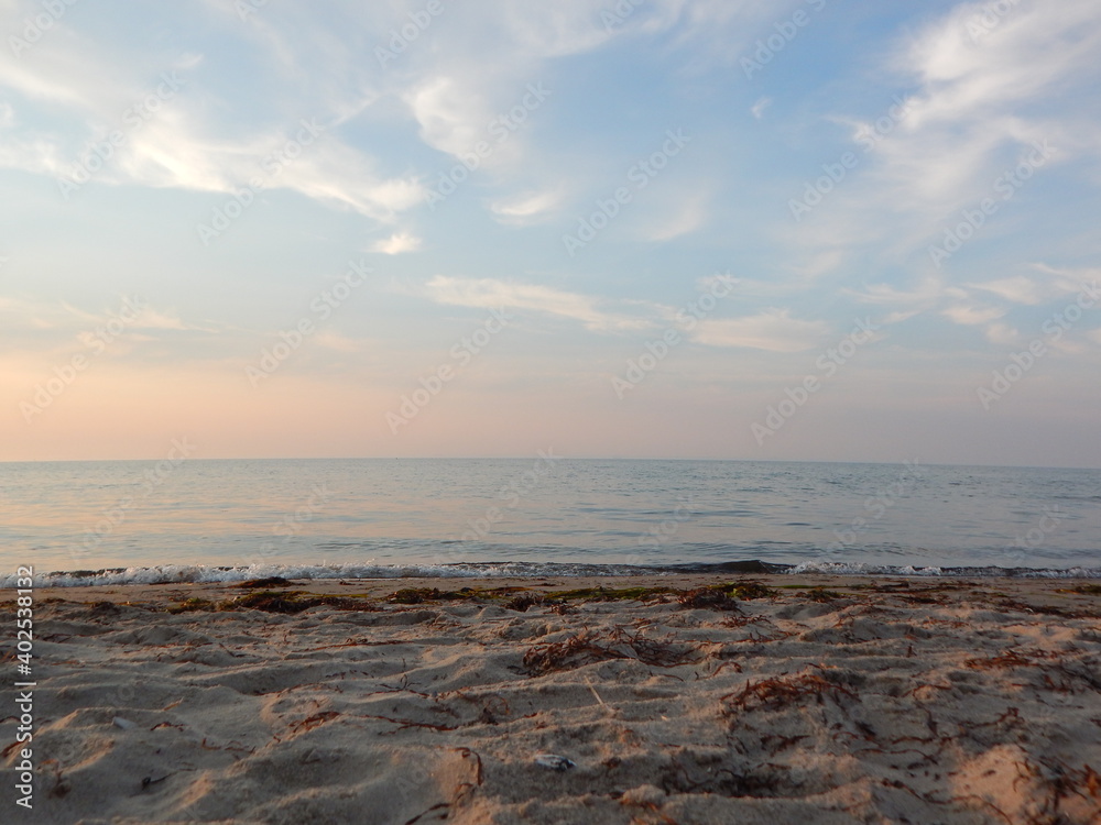 Obraz premium sunset on the beach