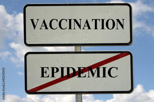 Concept d'incitation à la vaccination contre une épidémie avec un panneau de circulation routière