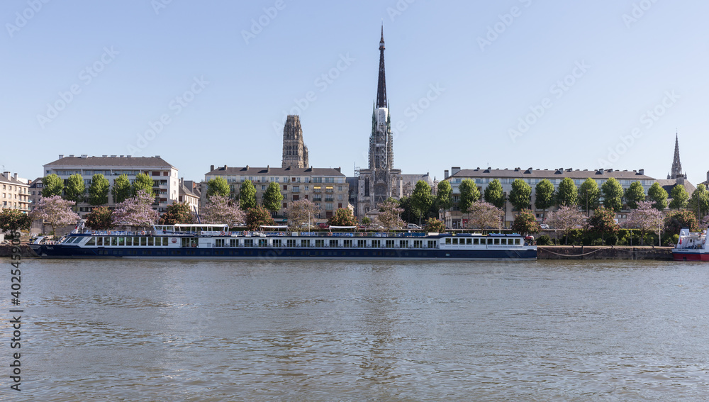 Nordufer der Seine in Rouen, Frankreich