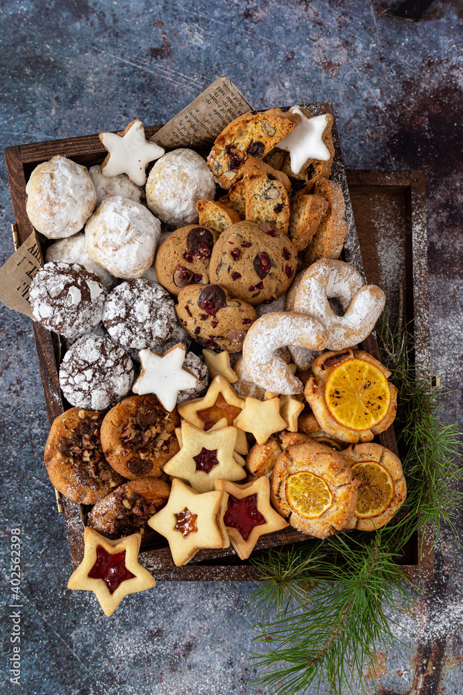 Fototapeta premium christmas cookies on table