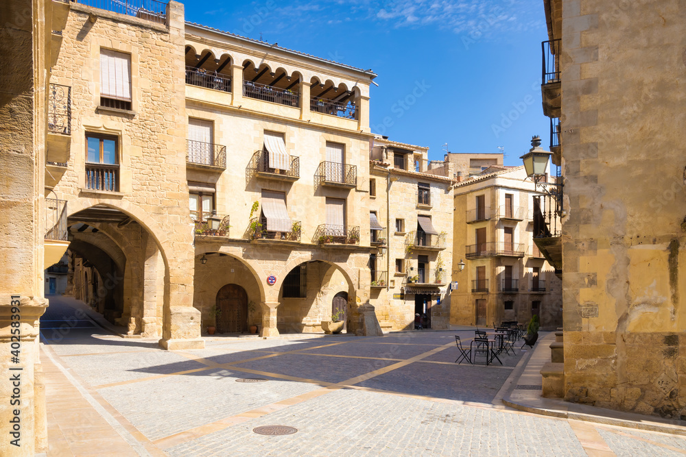 View of Plaza España de Calaceite with its spectacular medieval porticoes. Teruel, Aragon, Spain