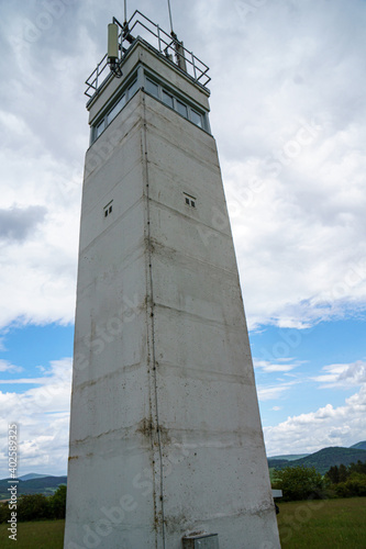 Wallpaper Mural Wachturm an der ehemaligen Staatsgrenze der DDR Torontodigital.ca