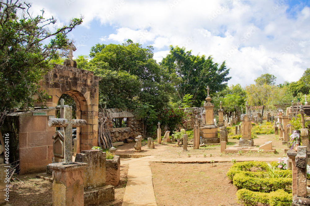 Cementerio colonial antiguo