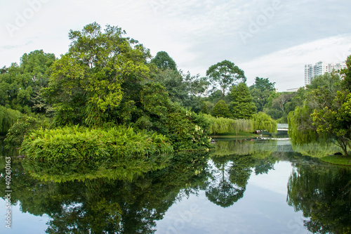 Bishan-Ang Mo Kio Park - Pond Gardens in Singapore, located in the popular heartland of Bishan. In the middle of the park lies the Kallang River, which runs through it in the form of a flat riverbed.