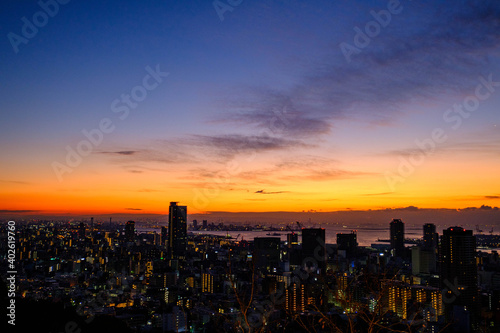 兵庫県神戸市の山手ビーナスブリッジからの夜明け © 宮岸孝守