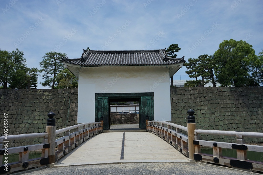 Honmaru Yaguramon Gate at former Imperial Villa Nijo-jo, Nijo Castle, in Kyoto prefecture, Japan Honmaru Yaguramon Gate at former Imperial Villa Nijo-jo, Nijo Castle, in Kyoto prefecture, Japan