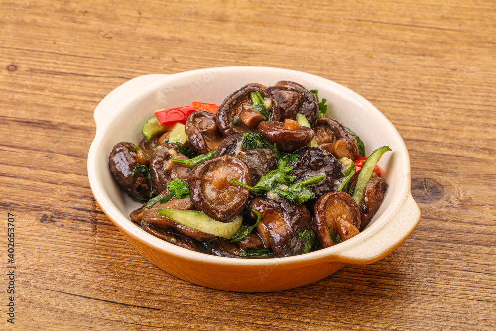 Marinated shiitake mushrooms with herbs