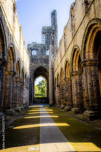 Abadía en ruinas
