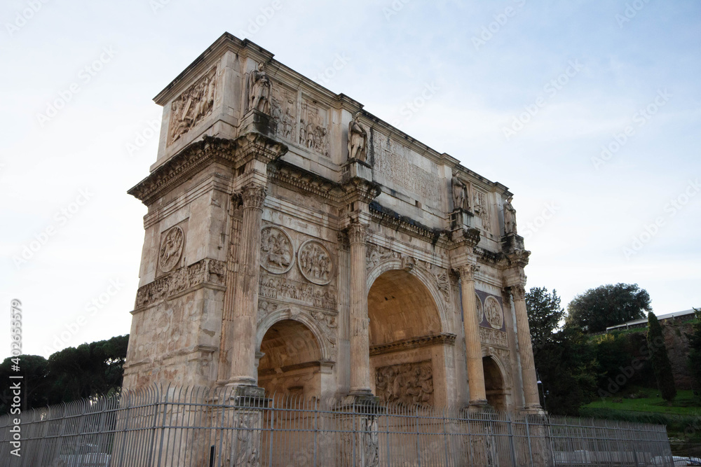 Arch of Constantine ( Arco di Costantino ) , A 21m-high Roman structure made up of 3 arches decorated with figures and battle scenes.Rome,Italy.