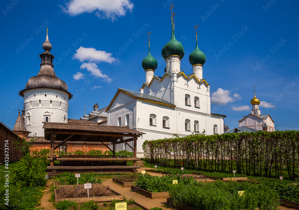 Rostov Kremlin, vegetable garden