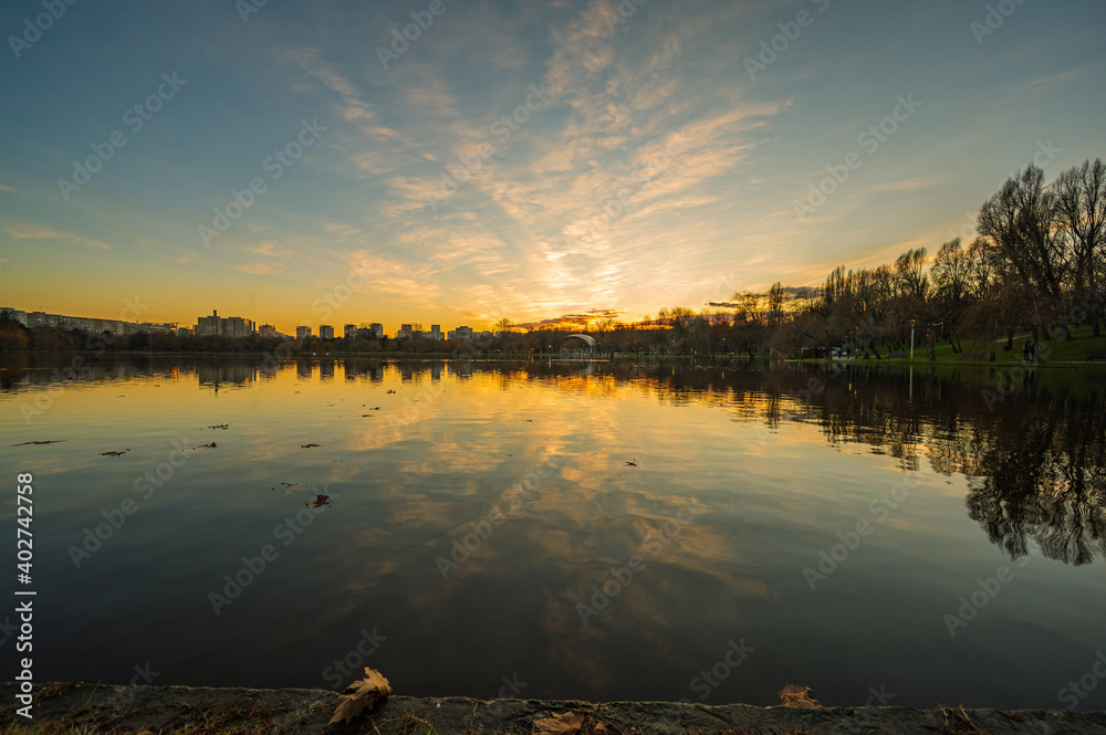 evening light at the lake