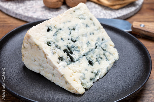 Foto Cheese collection, French blue cheese roquefort from grotten of Roquefort-sur-So
