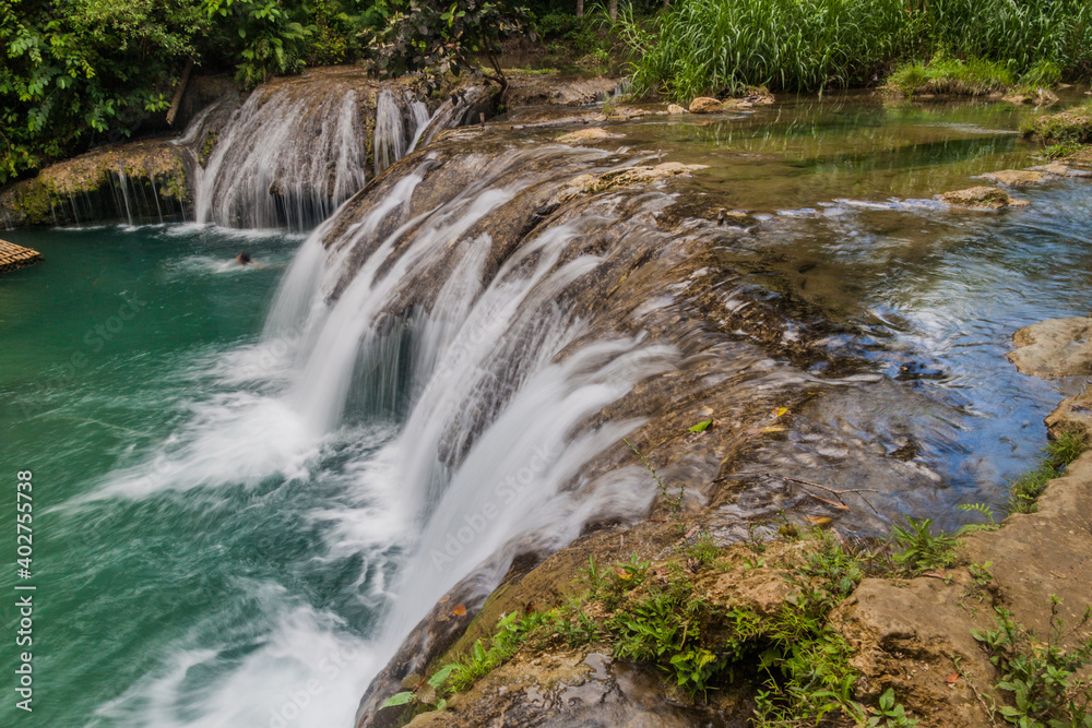 Obraz premium Cambugahay Falls on Siquijor island, Philippines.