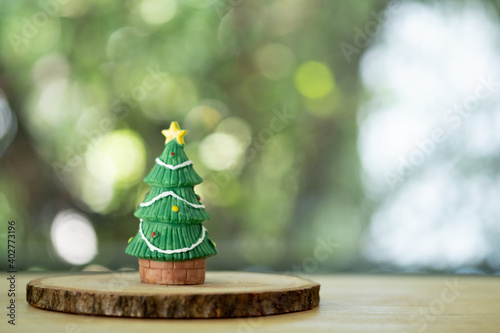 Resin mini Christmas tree photo