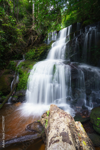 Mhan Daeng Waterfall