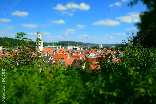 Fachwerkhäuser, Kirche und Industrie in der Miniaturoptik