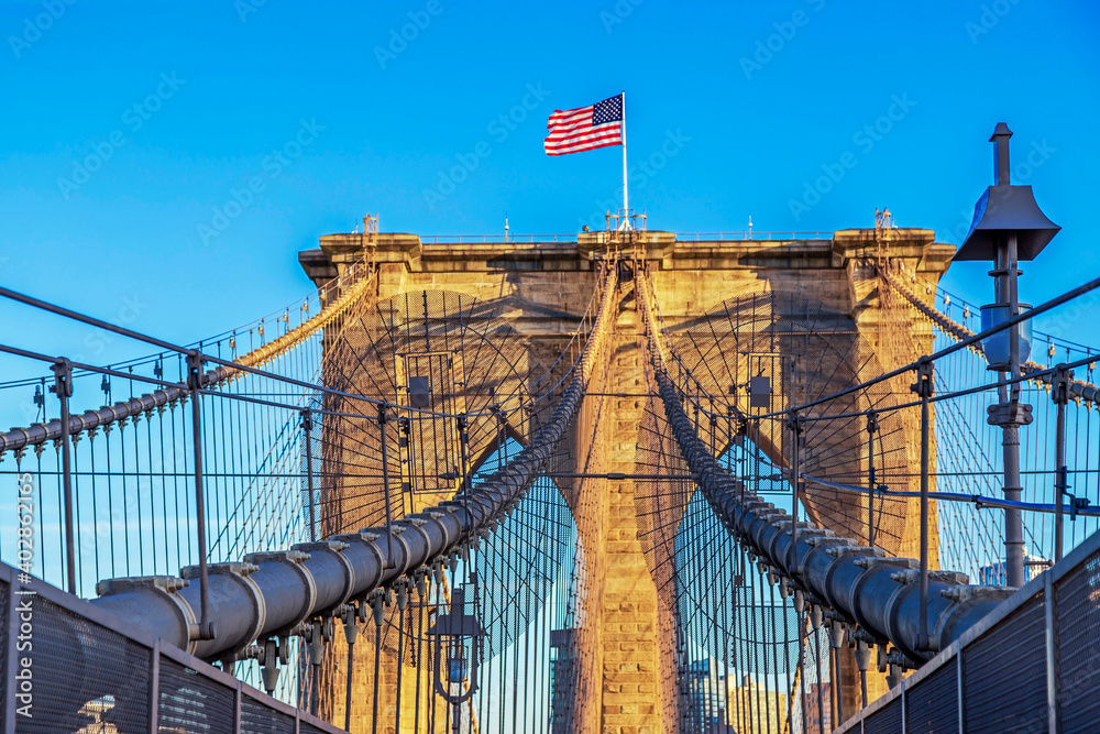 Fototapeta premium Brooklyn bridge structure, New York, USA