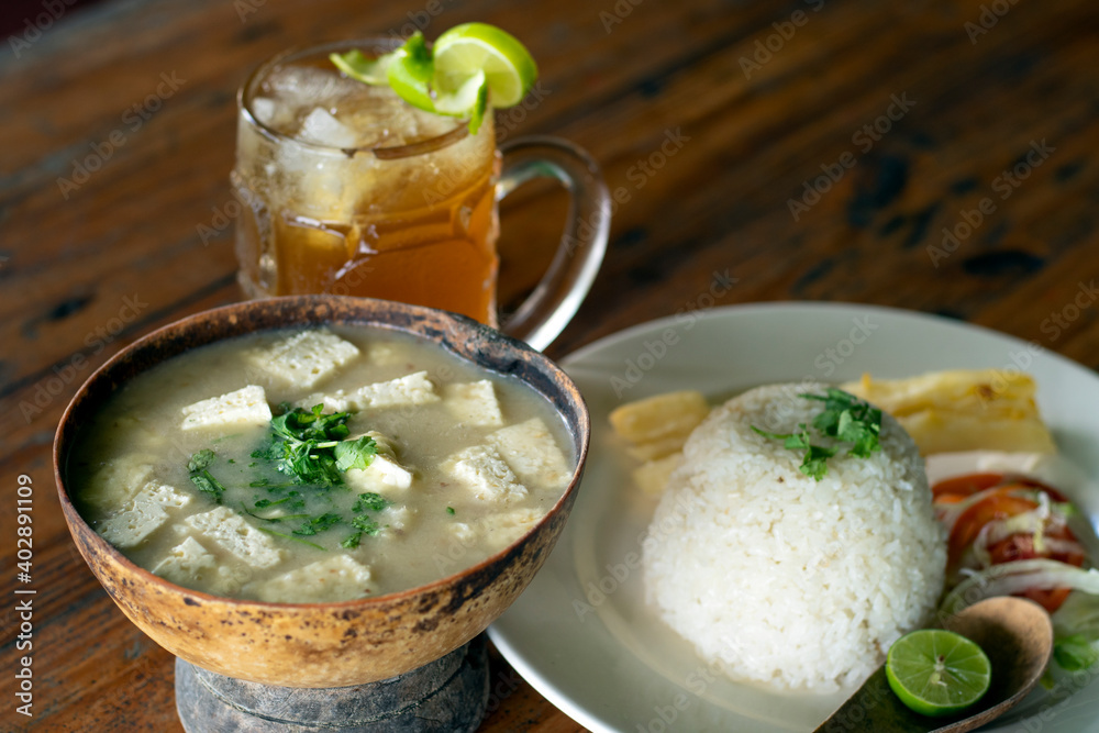 mote de queso costeño con arroz, comida colombiana coastal cheese mote ...