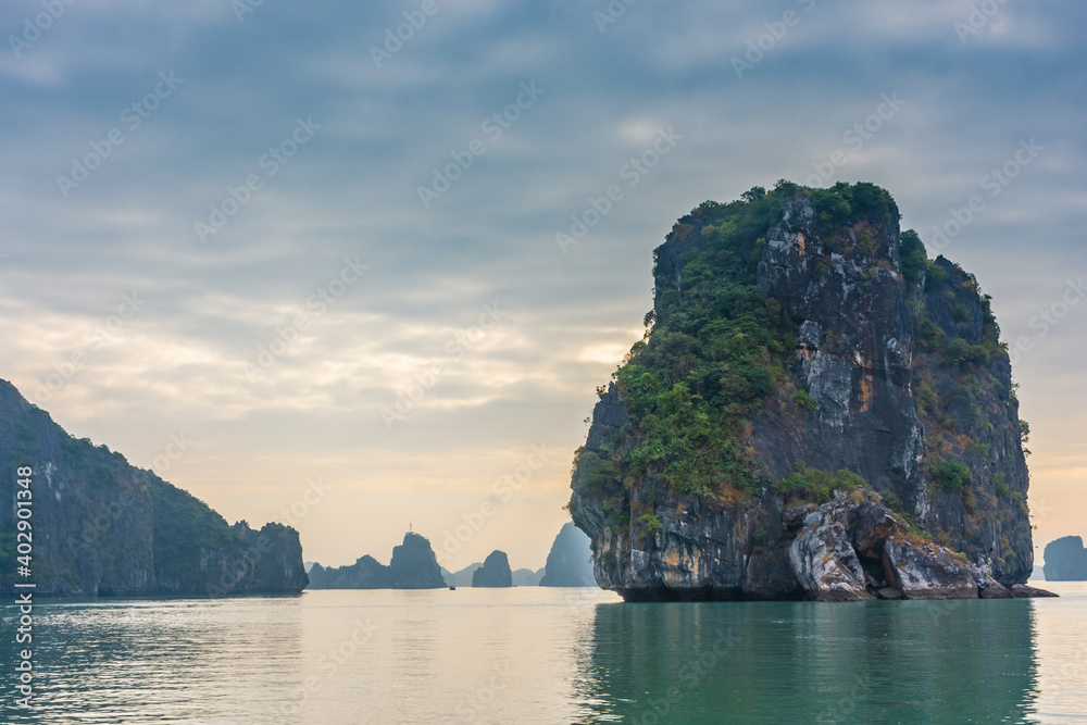 Obraz premium Ha Long Bay landscape, Vietnam