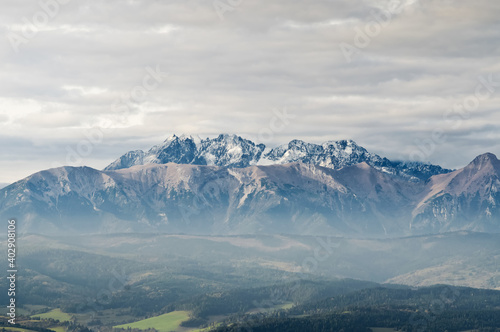 Fototapeta Naklejka Na Ścianę i Meble -  Cloudy view on Tatry Mountains from Three Crowns, Pieniny