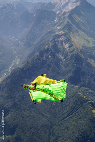 Wingsuit fliers glide over Swiss Alps