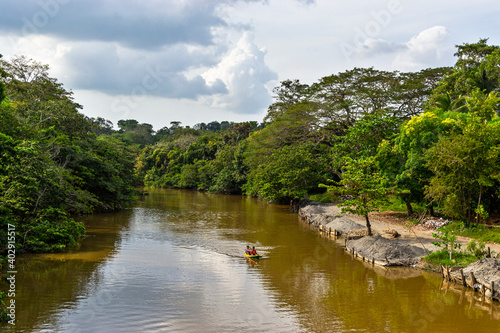 Kayak en el Río Cauca