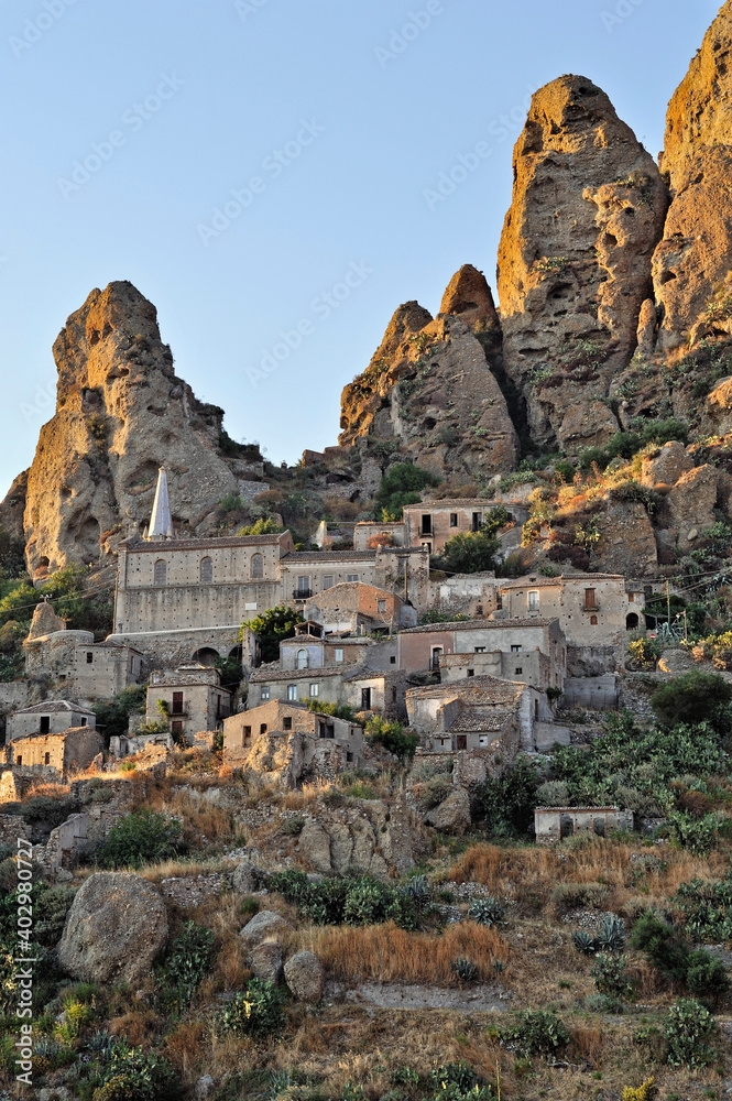 View of the abandoned village of Pentedattilo, District of Reggio Calabria, Aspromonte, Calabria, Italy, Europe