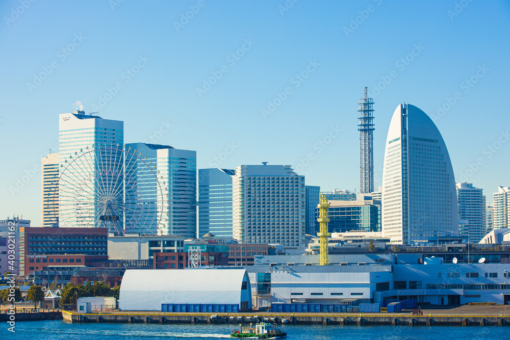 Naklejka premium 横浜みなとみらいの都市風景