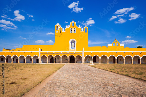 Obraz na płótnie Izamal, Mexico. Convent of Saint Anthony of Padua. w salonie