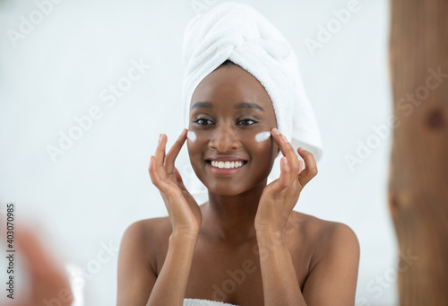 Lesson from beauty blogger, moisturizing and anti-aging skin care