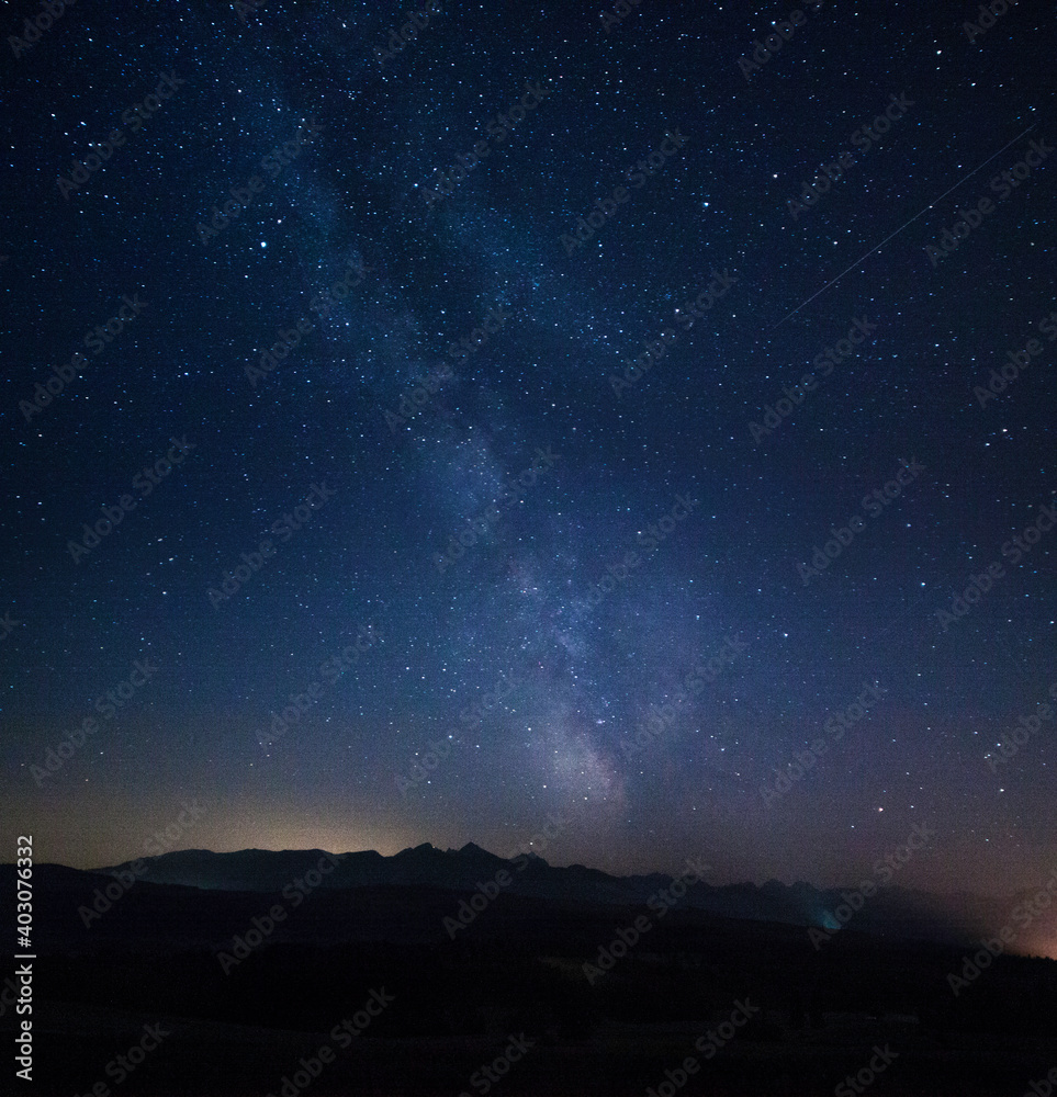 starry night sky - obrazy, fototapety, plakaty 