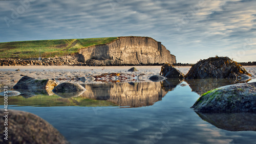 Fotografie Beautiful morning scenery at Silverstrand beach in Galway, Ireland