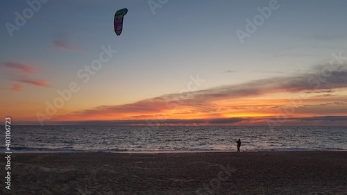Wind surf coucher de soleil océan
