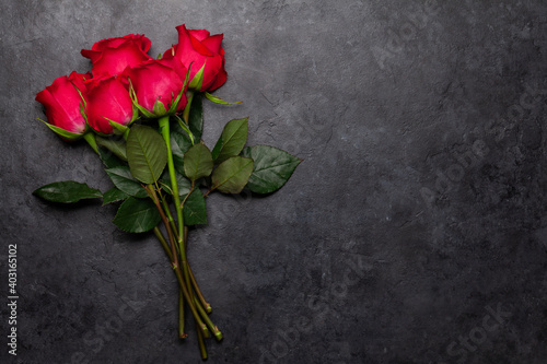 Valentines day greeting card with red rose flowers