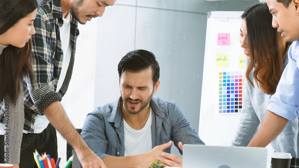 Obraz premium Multi Ethnics Teamwork Collaboration Team Meeting Communication concept in Business people Working Together Conference Room. Diversity Partner Business Meeting brainstorming together Businessman Team