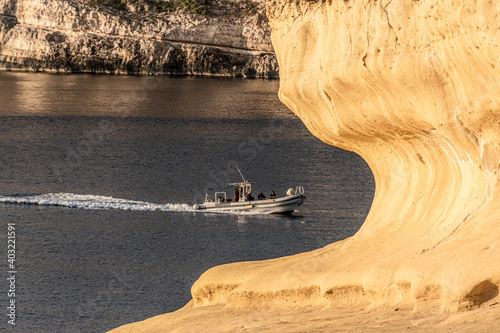 Entering Xlendi