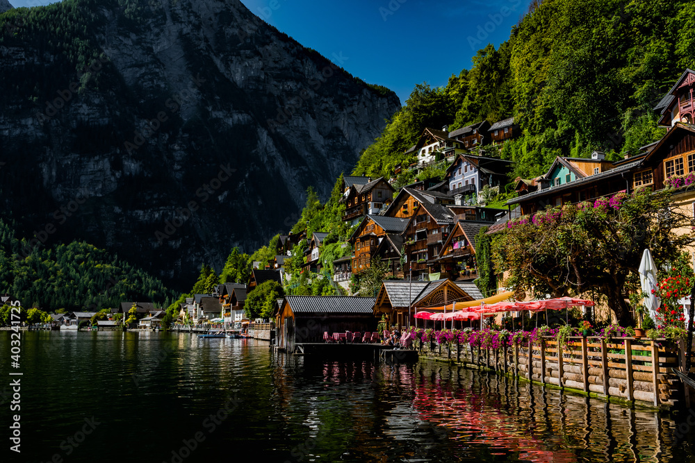 Naklejka premium Picturesque Lakeside Town Hallstatt At Lake Hallstaetter See In Austria