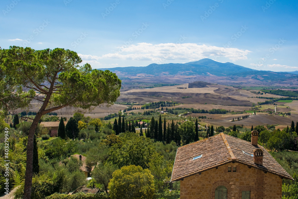 The late summer landscape around Pienza in Val d'Orcia, Siena Province, Tuscany, Italy
The late summer landscape around Pienza in Val d'Orcia, Siena Province, Tuscany, Italy